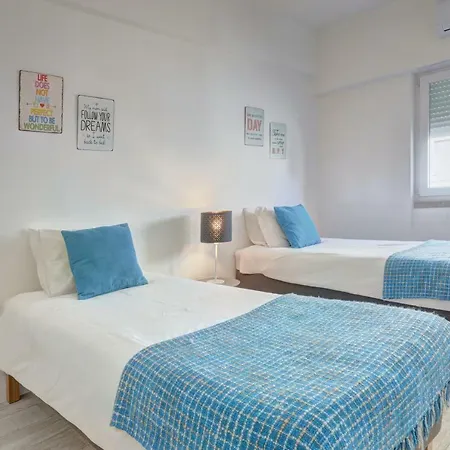 Mouraria House And Quiet With A Balcony