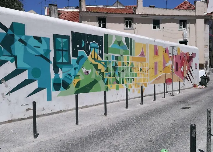 Mouraria House And Quiet With A Balcony Apartment *