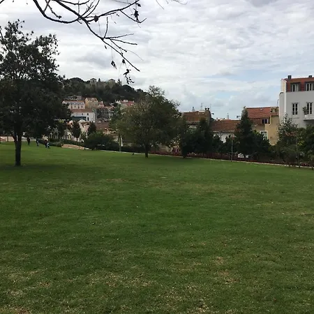 Mouraria House And Quiet With A Balcony Апартаменты *